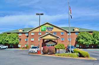 ภายนอกอาคาร 4 Holiday Inn Express & Suites MONACA - CENTER TOWNSHIP, an IHG Hotel