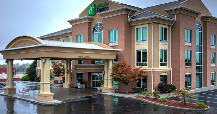 Exterior Holiday Inn Express & Suites RICHMOND, an IHG Hotel