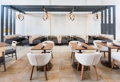 Restaurant 4 Holiday Inn ROANOKE AIRPORT-CONFERENCE CTR by IHG, an IHG Hotel