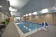 Swimming Pool Holiday Inn TOLEDO-MAUMEE (I-80/90), an IHG Hotel