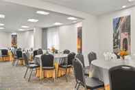 Functional Hall Holiday Inn CHARLESTON-RIVERVIEW, an IHG Hotel