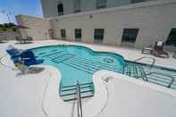 Swimming Pool Holiday Inn Express & Suites MEMPHIS ARPT ELVIS PRESLEY BLV, an IHG Hotel