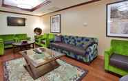 Common Space 6 Holiday Inn Express & Suites FREDERICKSBURG, an IHG Hotel