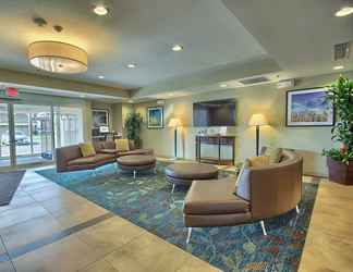 Lobby 2 Candlewood Suites COLUMBUS - GROVE CITY