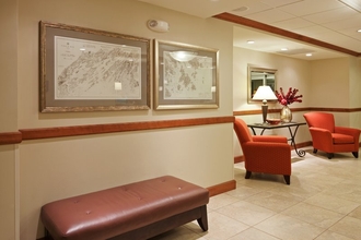 Lobby 4 Holiday Inn Express & Suites FREEPORT - BRUNSWICK AREA, an IHG Hotel