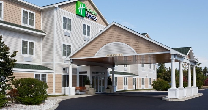 Exterior Holiday Inn Express & Suites FREEPORT - BRUNSWICK AREA, an IHG Hotel