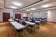 Dewan Majlis Holiday Inn Express & Suites CLEVELAND, an IHG Hotel