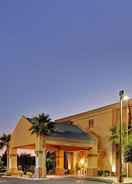 EXTERIOR_BUILDING Holiday Inn Express LAS VEGAS-NELLIS, an IHG Hotel