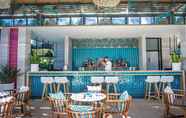 Bar, Cafe and Lounge 2 InterContinental Hotels HAYMAN ISLAND RESORT, an IHG Hotel