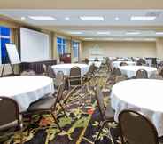 Functional Hall 4 Holiday Inn Express & Suites ASTORIA, an IHG Hotel