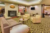 Lobi Holiday Inn Express & Suites ASTORIA, an IHG Hotel