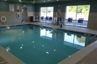 Swimming Pool Holiday Inn Express & Suites AUBURN DOWNTOWN, an IHG Hotel