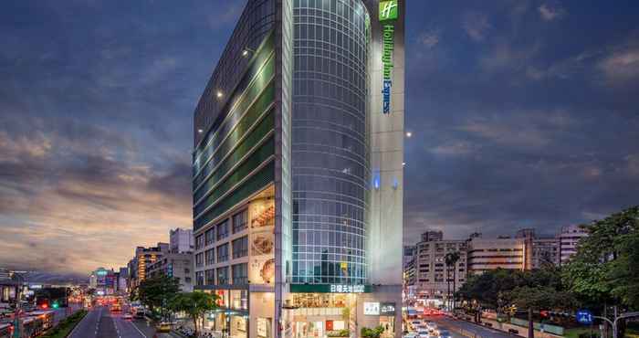 Exterior Holiday Inn Express TAICHUNG PARK, an IHG Hotel