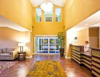 Lobi 2 Holiday Inn Express & Suites SAINT AUGUSTINE NORTH, an IHG Hotel