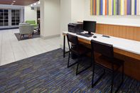 Functional Hall Holiday Inn Express & Suites SAN DIEGO-ESCONDIDO, an IHG Hotel