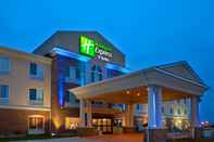 Exterior Holiday Inn Express & Suites MATTOON, an IHG Hotel