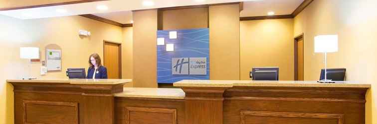 Lobby Holiday Inn Express & Suites MATTOON, an IHG Hotel