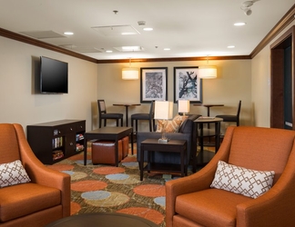 Lobi 2 Staybridge Suites COLUMBUS POLARIS, an IHG Hotel