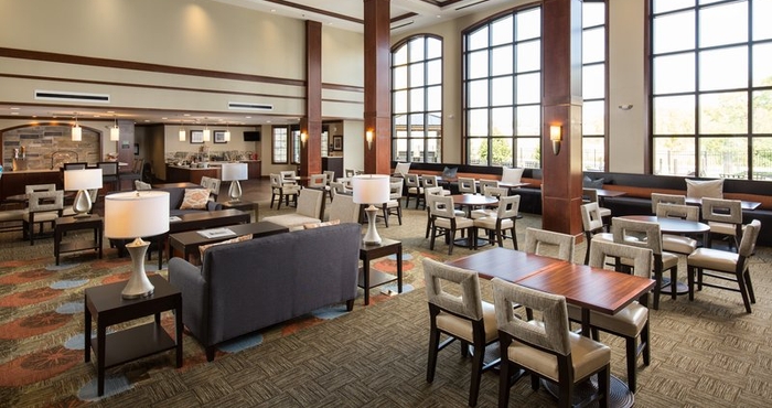 Bar, Cafe and Lounge Staybridge Suites COLUMBUS POLARIS, an IHG Hotel