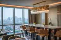 Bar, Cafe and Lounge InterContinental Hotels JAKARTA PONDOK INDAH, an IHG Hotel