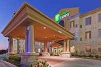 Exterior Holiday Inn Express & Suites OKLAHOMA CITY NW-QUAIL SPRINGS, an IHG Hotel