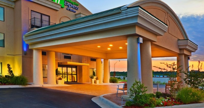 Exterior Holiday Inn Express & Suites MUSKOGEE, an IHG Hotel