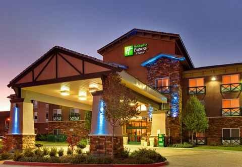 Exterior Holiday Inn Express & Suites TEHACHAPI HWY 58/MILL ST., an IHG Hotel