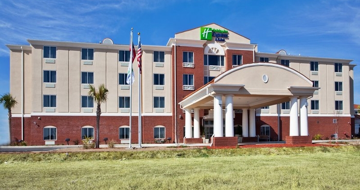 ภายนอกอาคาร Holiday Inn Express & Suites MOULTRIE, an IHG Hotel