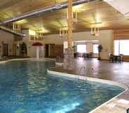 Swimming Pool 4 Holiday Inn Express MUNISING-LAKEVIEW, an IHG Hotel