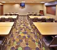 ห้องประชุม 3 Holiday Inn Express & Suites DUBUQUE-WEST, an IHG Hotel