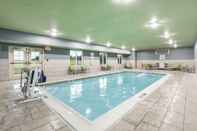 Swimming Pool Holiday Inn Express & Suites JASPER, an IHG Hotel