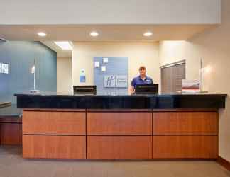 Lobby 2 Holiday Inn Express & Suites BEATRICE, an IHG Hotel