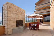 Common Space Holiday Inn Express & Suites VENTURA HARBOR by IHG, an IHG Hotel