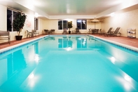 Swimming Pool Holiday Inn Express CARROLLTON, an IHG Hotel