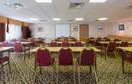 Functional Hall 7 Holiday Inn Express & Suites RATON, an IHG Hotel