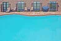 Swimming Pool Holiday Inn & Suites STILLWATER - UNIVERSITY WEST, an IHG Hotel