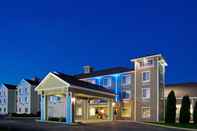 Exterior Holiday Inn Express & Suites NEW BUFFALO, MI, an IHG Hotel