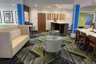 Common Space Holiday Inn Express & Suites MOORE, an IHG Hotel