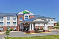 ภายนอกอาคาร Holiday Inn Express & Suites PARAGOULD, an IHG Hotel