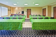 สิ่งอำนวยความสะดวกด้านความบันเทิง Holiday Inn Express & Suites PARAGOULD, an IHG Hotel