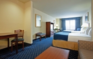 ห้องนอน 7 Holiday Inn Express & Suites PARAGOULD, an IHG Hotel