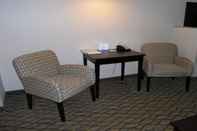 Common Space Holiday Inn Express & Suites BELLE VERNON, an IHG Hotel