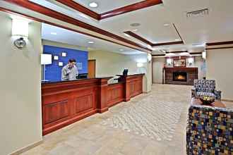 Lobi 4 Holiday Inn Express & Suites VANCOUVER MALL/PORTLAND AREA, an IHG Hotel