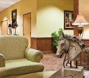 Lobby 3 Holiday Inn Express SALADO-BELTON, an IHG Hotel