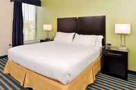 Bedroom Holiday Inn Express WORCESTER DOWNTOWN, an IHG Hotel