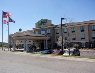 ภายนอกอาคาร 2 Holiday Inn Express & Suites YOUNGSTOWN WEST - AUSTINTOWN, an IHG Hotel