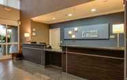 Lobby 6 Holiday Inn Express & Suites SANTA CLARA, an IHG Hotel