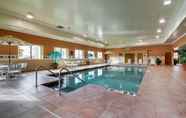 Swimming Pool 3 Holiday Inn Express MILWAUKEE N-BROWN DEER/MEQUON, an IHG Hotel