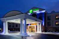 Exterior Holiday Inn Express MILWAUKEE N-BROWN DEER/MEQUON, an IHG Hotel