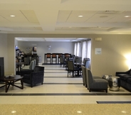 Lobi 5 Holiday Inn Express BIDDEFORD, an IHG Hotel